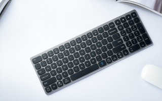 黑科技键盘 支持重力感应的黑科技键盘，用它玩游戏操作都比别人少一步